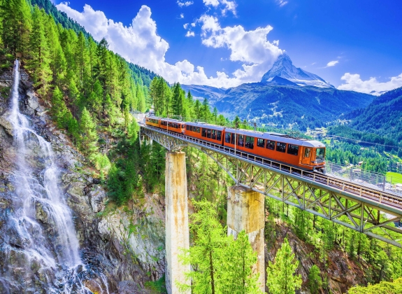 Gornergrat-over-viaduct
