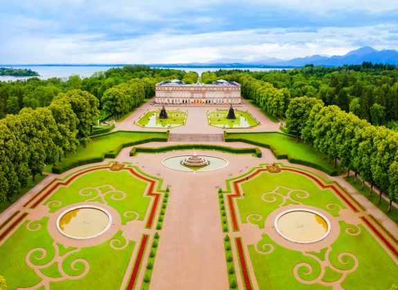 herrenchiemsee-palace-herreninsel-chiemsee-lake-bavaria-germany_2200389035_web
