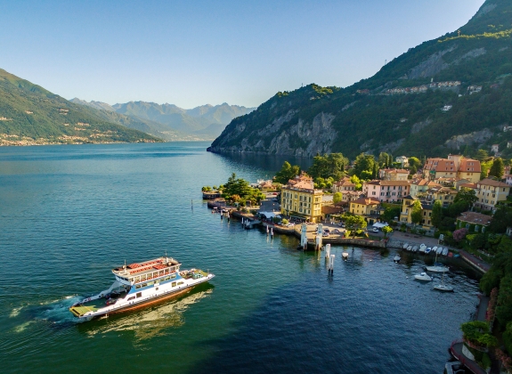 public-ferry-lake-como