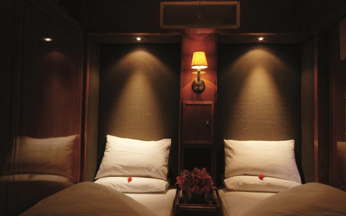 De Luxe Suite beds onboard the Blue Train