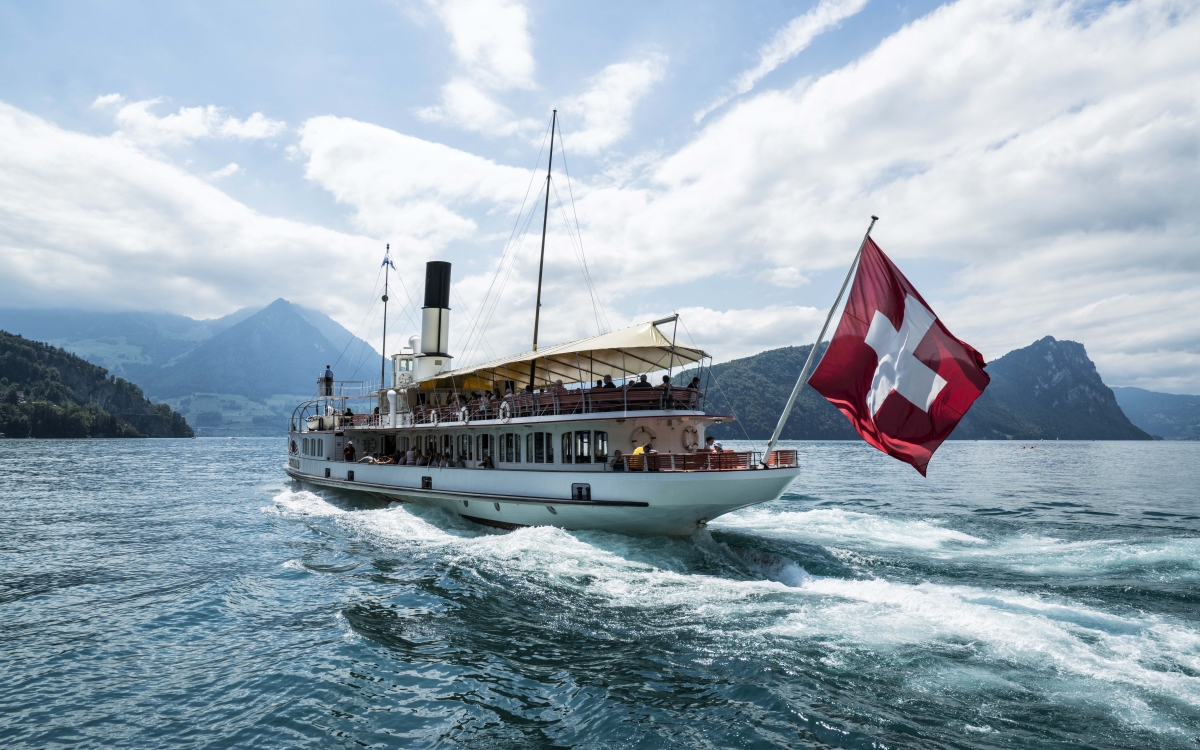 boat-ride-lake-lucerne