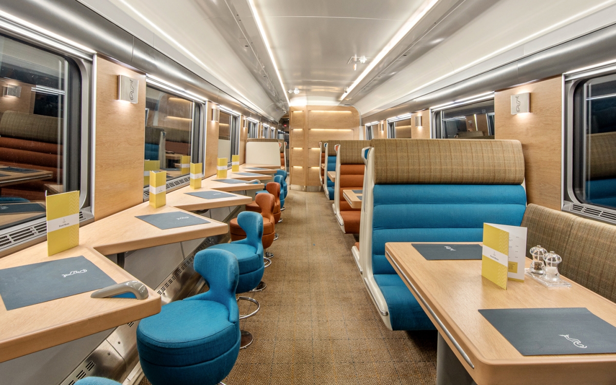 caledonian_sleeper_club_car