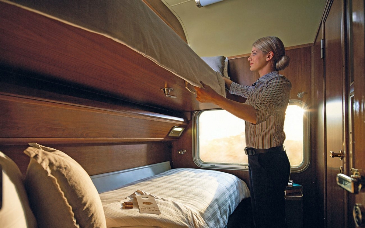 The Ghan Train Railbookers ®