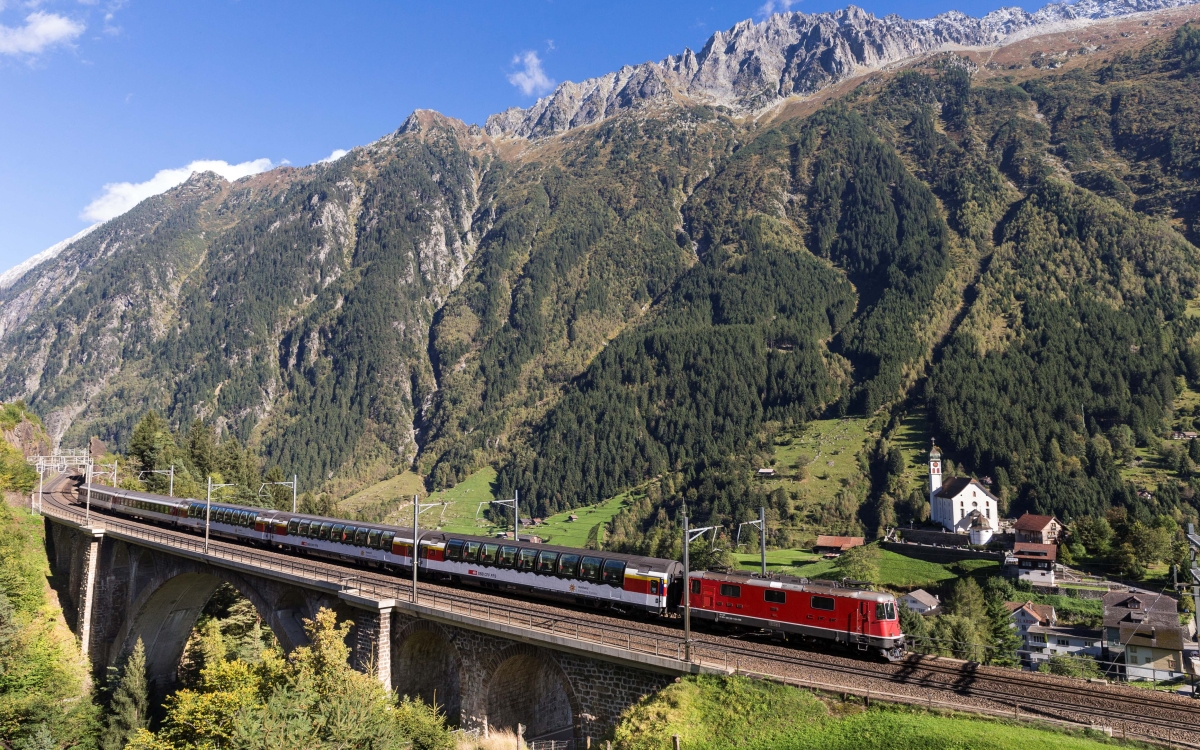 gotthard-panorama-express_wassen
