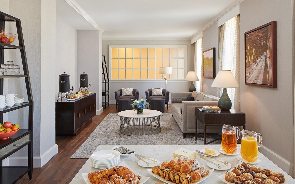 Peabody Memphis Hotel, Memphis, TN Peabody Memphis Hotel, Memphis, TN