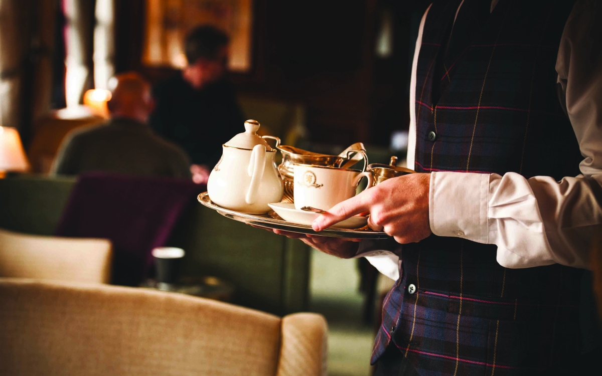 royal-scotsman_interior_dining room tea