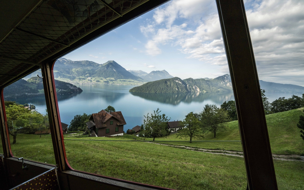 train-ride-from-vitznau-rigi-kulm