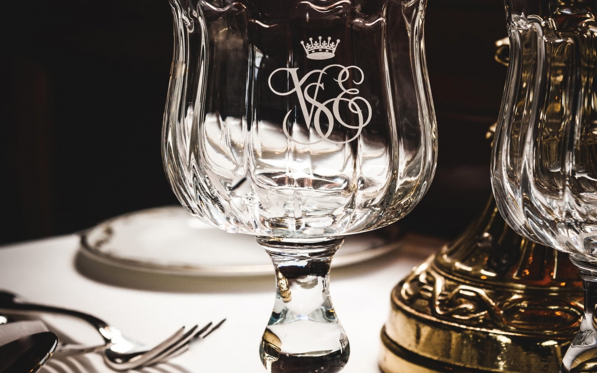 glassware for dining onboard the Venice Simplon-Orient-Express glassware for dining onboard the Venice Simplon-Orient-Express