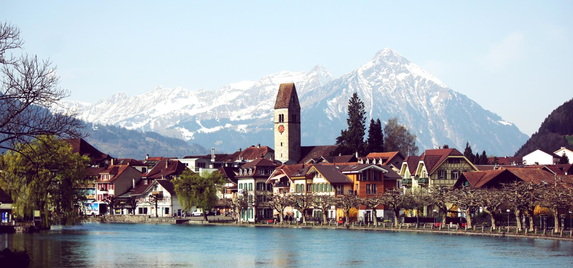 Interlaken-town-view-iStock_86271773_XXLARGE Interlaken-town-view-iStock_86271773_XXLARGE