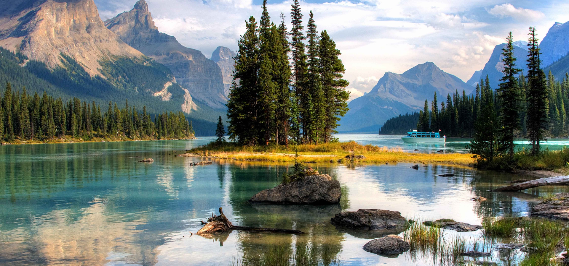 spirit_island_jasper_alberta_canada
