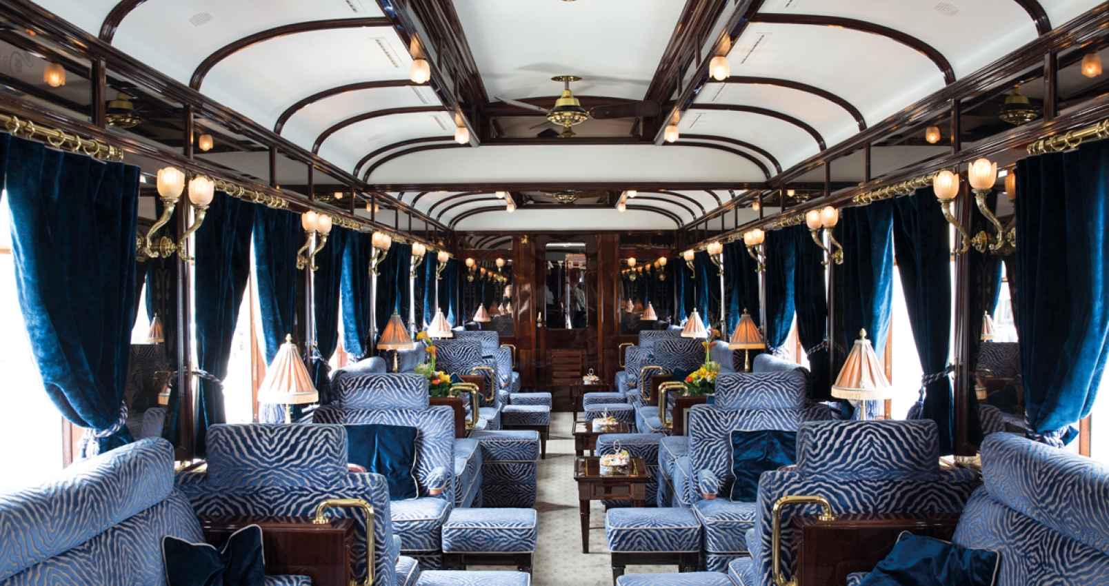 Venice Simplon-Orient-Express-bar-room