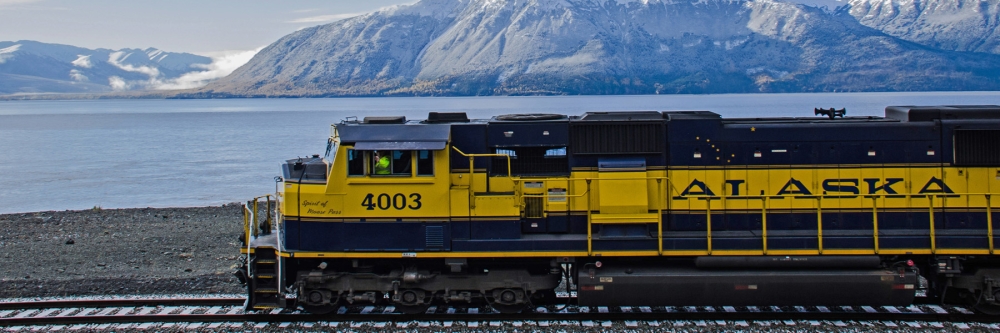 Alaska-Railroad-Train-Near-Anchorage-1800x600 Alaska-Railroad-Train-Near-Anchorage-1800x600
