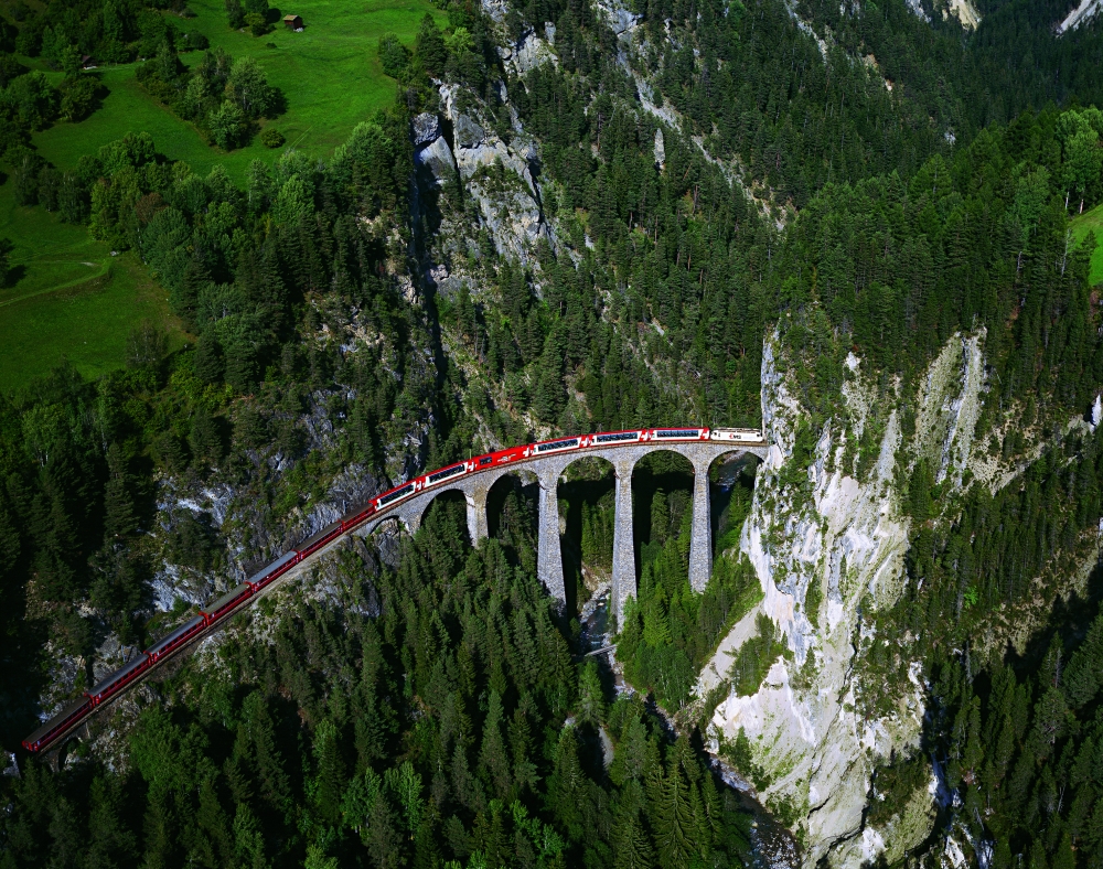 Glacier Express crossing the Landwasser Viaduct Glacier Express crossing the Landwasser Viaduct