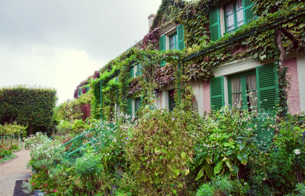 claude-monet-garden-house-giverny-france_normandy_46528606