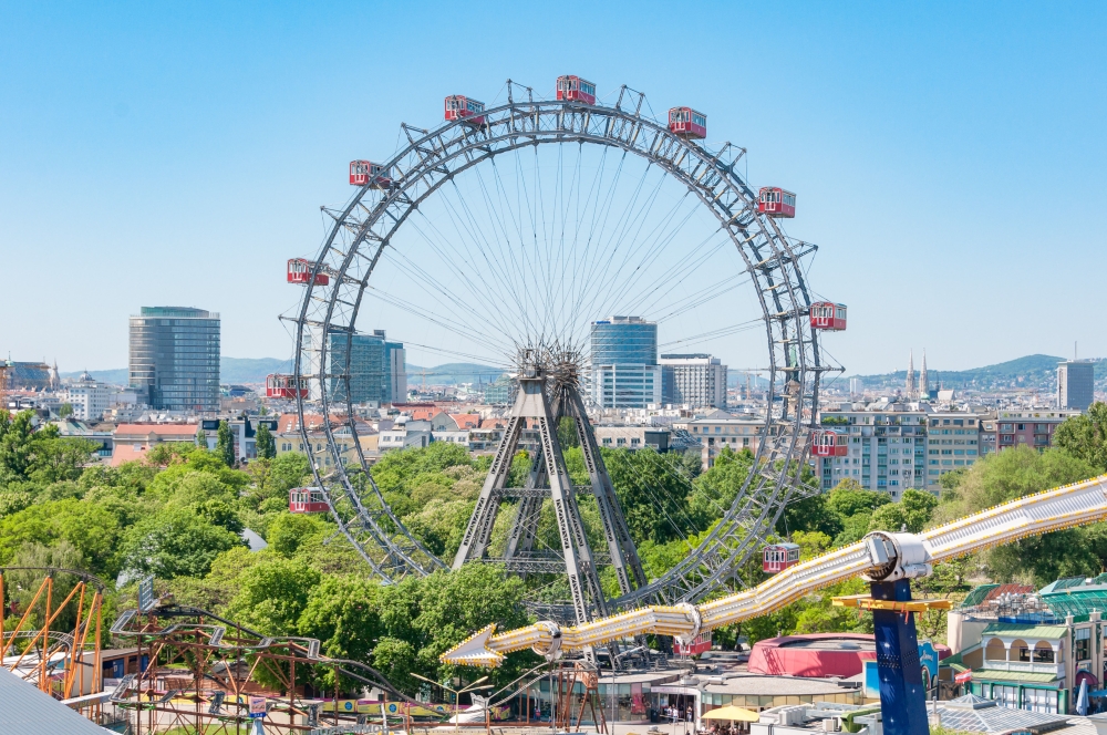 ferris-wheel-prater-vienna-austria-riesenrad_1085956877_web