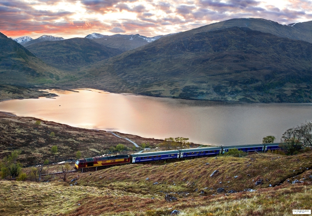 caledonian_sleeper_exterior in journey